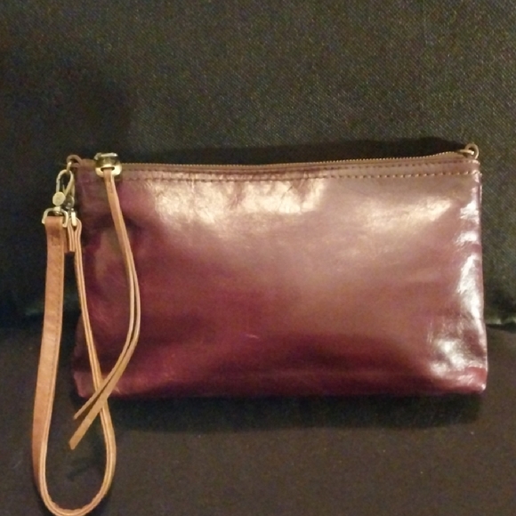 Hobo Wristlet - Picture 1 of 10